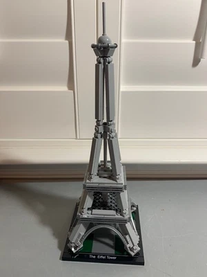 LEGO Architecture Eiffel Tower 21019 Complete Set No Box No Instructions - Image 1 of 4