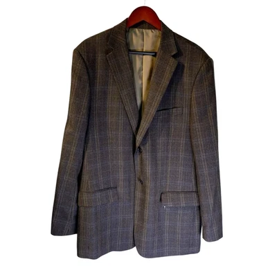 TravelSmith Men's Preppy Plaid Tweed Blazer Size 44L Wool Blend Zippered Pocket - Image 1 of 4