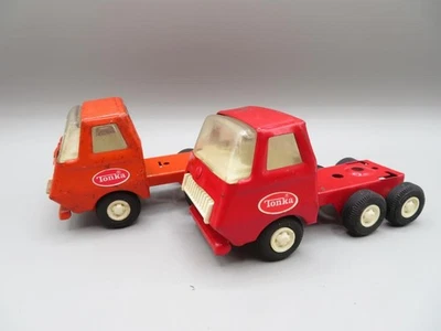 1970s Metal Mini TONKA lot of 2 Red & Orange Semi's 5" long #16 - Image 1 of 4