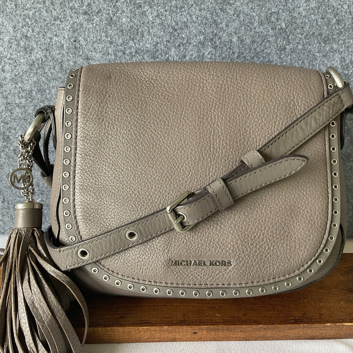 特別価格!日本未入荷!Michael kors Saddle Crossbody 2WAY Michael Kors Saddle Bags for Women for sale - eBay