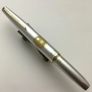 Platinum Fountain Pen Pocket Size with Flower Motif 14K Gold Nib Made in Japan - Picture 1 of 9