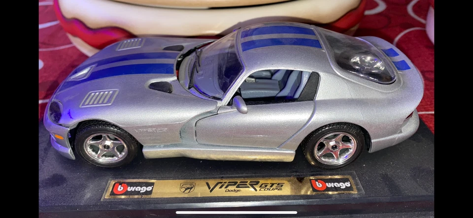 Dodge Viper GTS Coupè Bburago 1:24 - Immagine 1 di 1
