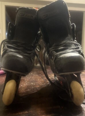 BAUER VAPOR XXR Lite Size 1R Roller Hockey Skates - Image 1 of 4