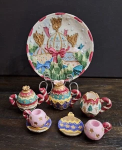 Vintage 1997 Popular Imports Miniature Holiday Tea Set Christmas Collectible  - Picture 1 of 8