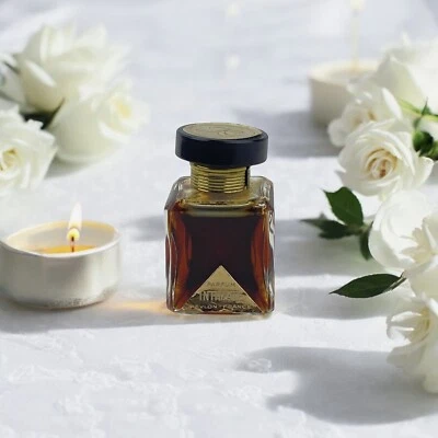 De colección Revlon France Intimate Mini Pure Parfum Perfume Splash Francia 0,25 oz. Foto 1 de 4