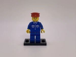 Lego Minifigure TRN252 Set- Steam Engine {Reissue of Set 7810} - Picture 1 of 3