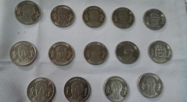 14 Real Madrid SILVER coin set RARE Ronaldo Famous stars 1902 - 2000 RARE lot - Image 1 of 4
