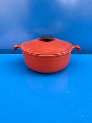 Le Creuset Casseruola In Ghisa Rotonda Vintage Enzo Mari N°20 Marrone - Immagine 1 di 4