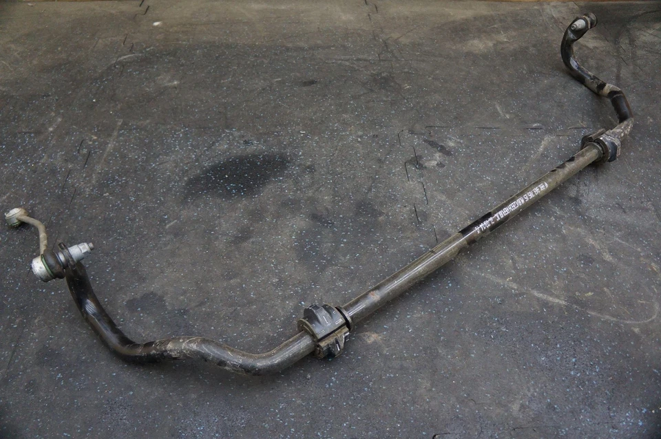 Barra estabilizadora delantera antivuelco OEM Porsche 911 991 2012-16; Boxster 2016 Foto 1 de 4