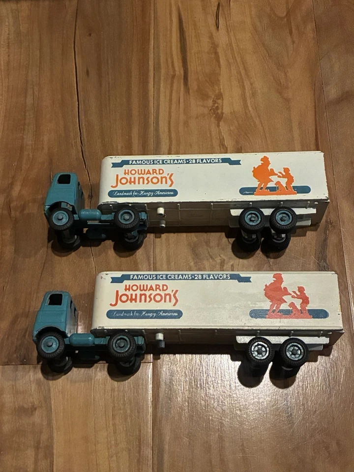 Camiones de juguete Howard Johnson Ice Cream de Winross, cantidad de 2 completos años 70 Foto 1 de 4