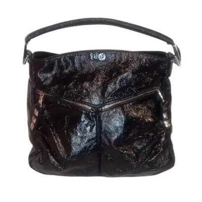 Tylie Malibu | Bolso de hombro hobo | charol negro | herrajes plateados Foto 1 de 4