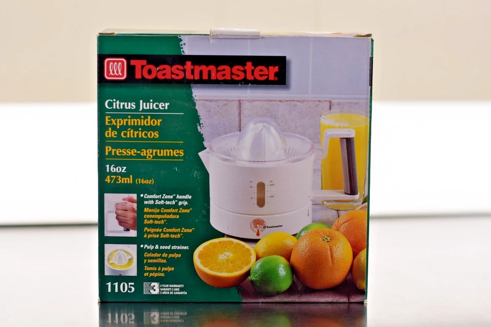 Toastmaster Citrus Juicer with Pulp Adjuster Model 1105. 16 oz Capacity - Image 1 of 4
