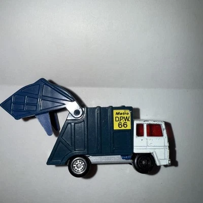 Matchbox Superfast Refuse Truck #36 Vintage 1979 Trash Diecast DPW66 - NICE - Image 1 of 4