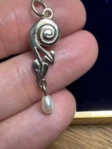 Shetland Silver Glasgow Girls Necklace Pendant with Pearl - Picture 1 of 6
