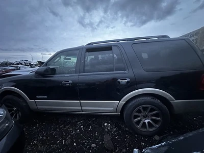 Ford Expedition 2007-2014 Foto 1 de 3