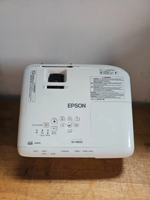 Epson H849B 3 LCD Projector EH-TW650 Full HD 1080p White Faulty - HDMI USB PC - Image 1 of 4