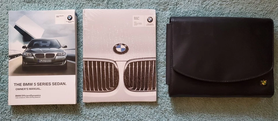 BMW Serie 5 2012 sedán 528i 535i 550i manual del propietario Foto 1 de 1