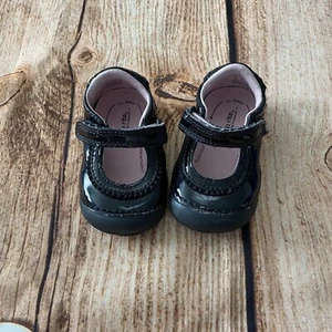 Stride Rite Panda Shoes  Size US 3M/EUR 18.5-UK 2.5 - Picture 1 of 9