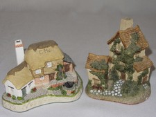 2 David Winter Cottages : Vtg Ivy Cottage & 1992 Birthstone Wishing Well July