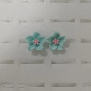 Style 24 Flower New Gift Womens Lady Girls Elegant Pearl Ear Clip Studs Earrings - Picture 1 of 1