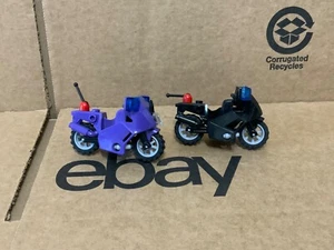 LEGO - Black & Dark Purple Motorcycle Fairing City  - No 52035 - QTY 2 - Picture 1 of 7