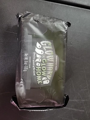 Perfectly Posh ~ Glow Hard or Glow Home ~ Snarky Bar ~ 6 oz ~ New ~ Retired - Image 1 of 3