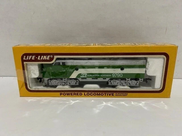 Life-Like HO Burlington Northern 9790 Locomotive - Image 1 of 1