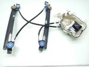 5P0837462 3C8959702 FENSTERHEBER VORNE RECHTS / 3C8959702 / 5P0837402AG / 277660 - Bild 1 von 10