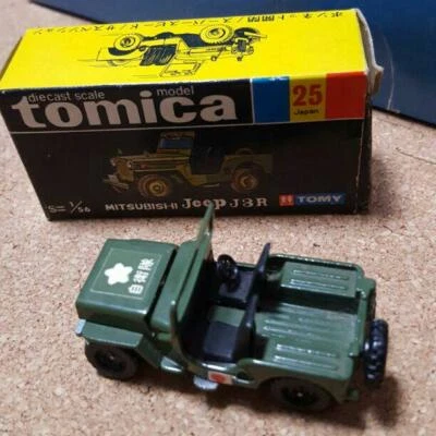 Tomica Caja Negra MITSUBISHI Jeep J3R Ejército Mini Coche Juguete 1/56 Takara Tomy Japón Foto 1 de 4