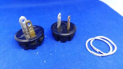 ENCHUFES AMPHENOL 2 POLOS MACHO ENCHUFE AC 15A 125V (LOTE DE 2) NNB Foto 1 de 3