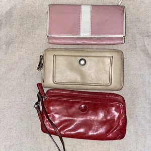 Mix of Assorted Coach Wallets and a wristlet in Various Styles/Colors Lot of 3 - Picture 1 of 13