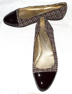 Naturalizer Adair Brown Check Fabric Faux Patent Leather Cap Toe Flats Size 6 M - Picture 1 of 7