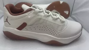 Größe 9,5 - WMNS AIR JORDAN 11 CMFT NIEDRIG. Mit leichtem Rauchgeruch evtl., - Bild 1 von 8