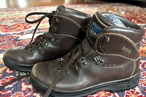 Women's L.L. BEAN Leather Gore-Tex HIKING BOOTS - Size 7 1/2 M, Italian, Cresta - Picture 1 of 12