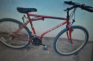 FUJI MARLBORO LIMITED ED.  1996 FOLDING MOUNTAIN BIKE  15 SPEED - Picture 1 of 3