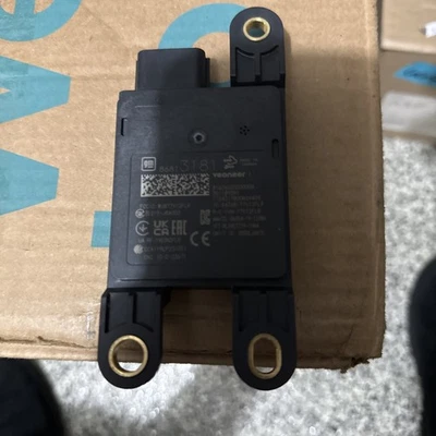 OEM  2023 - 2024 Cadillac Lyriq Distance Cruise Control Sensor 86813181 - Image 1 of 2