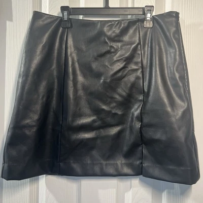 Falda Worthington de cuero sintético para mujer talla 8 color negro Foto 1 de 4