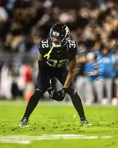 Tyson CAMPBELL Signed 8x10 Photo! Jacksonville Jaguars - Cleveland Browns W/COA - Picture 1 of 2
