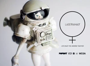 Ashley Wood ThreeA 3A 3AA 2014 Membership package Lasstranaut 1/6 scale Popbot - Picture 1 of 4