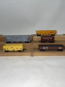 Lot of 5 HO Various  Road Names Hopper&Gondola Cars UP Great Northern CN CNW Vtg - Picture 1 of 12