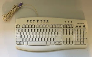 Microsoft Vintage PS/2 Wired Keyboard Multimedia Keys X09-71487 (3902A008) - Picture 1 of 3
