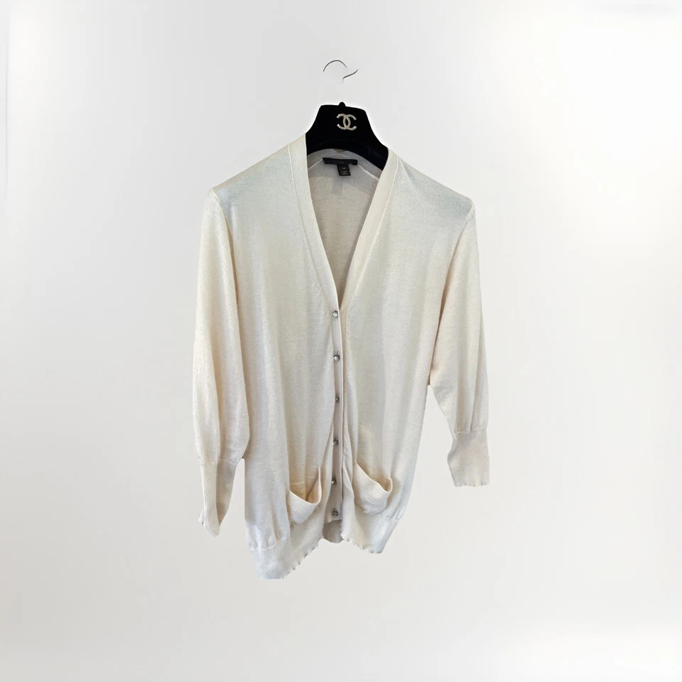 Кардиган на пуговицах Louis Vuitton кремовый кашемир/шелковые стразы, размер средний.  - Изображение 1 из 4