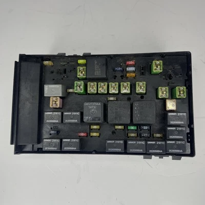 1999-00 Dodge Caravan Chrysler Town & Country Voyager IPM Fuse Box P04869286AK Foto 1 de 4