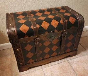 Vintage Harlequin Wood Storage Chest Trunk - Picture 1 of 7