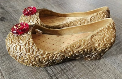 Disney Store NUEVO Zapatos de Vestir Princesa Bella Dorado Talla 2/3 Disfraz Belleza Niña  Foto 1 de 4