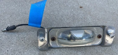 CHRYSLER NEWPORT PARACHOQUES TRASERO MATRÍCULA CARCASA LUZ LÁMPARA LENTE 1973 73 OEM Foto 1 de 4