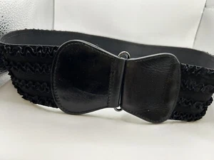 Betsey Johnson Black Ruffle Stretch Belt S/M EUC - Picture 1 of 4