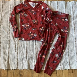Hanna Andersson 110 Pjs Girls 5 Cotton Organic Pajamas Top Pants Burgundy Floral - Picture 1 of 3