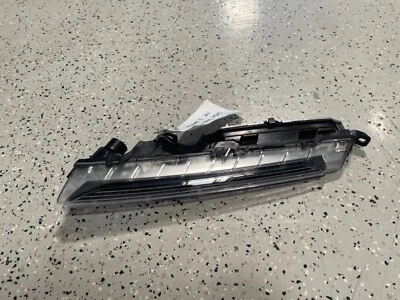 PORSCHE CAYENNE FOG LIGHT DAYTIME RUNNING LAMP DRIVER LEFT OEM 2018 2019 2020 - Image 1 of 4