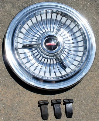 Oldsmobile 88 98 Deluxe 1963 OEM tapacubos giratorio cubierta de rueda Starfire y 3 clips Foto 1 de 4